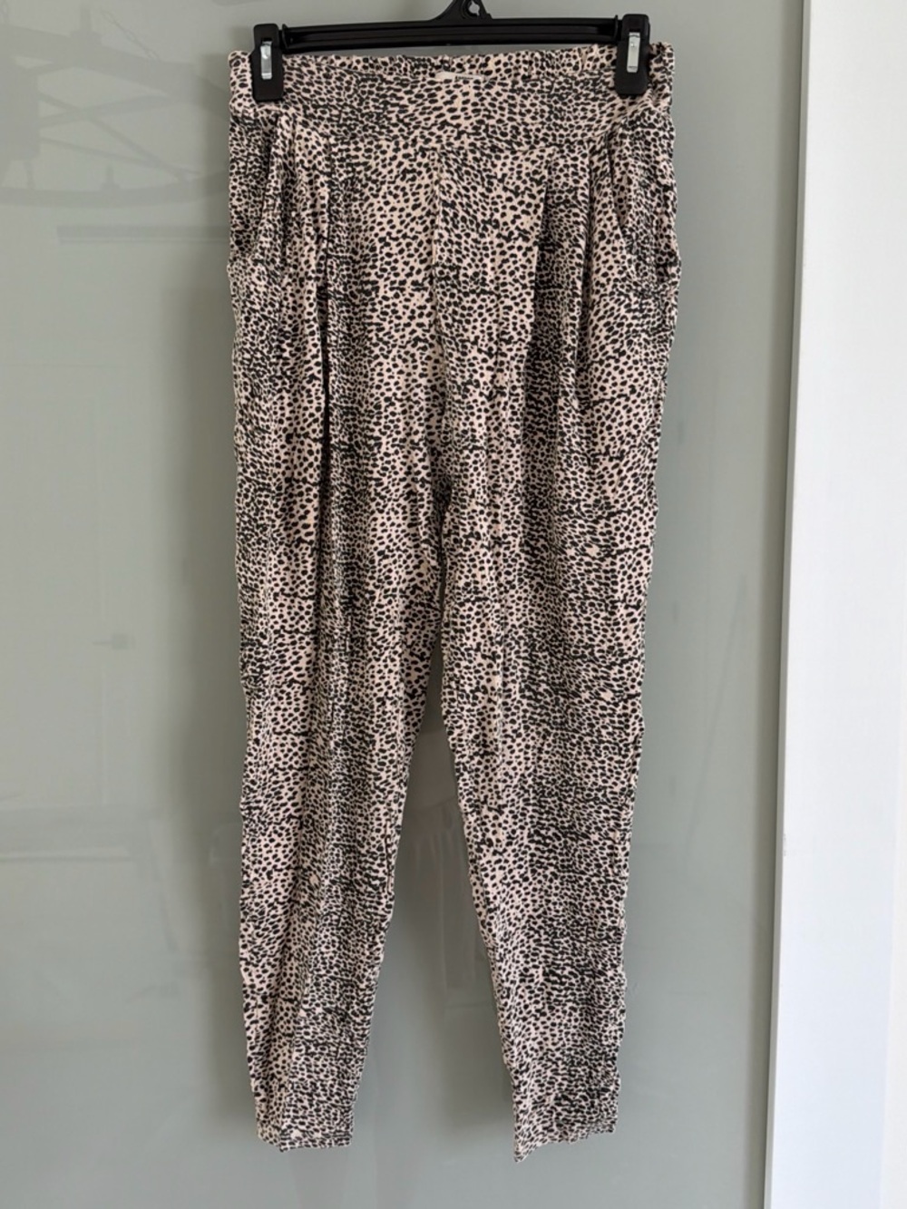 Amuse Society Cream and Black Leopard Print Pants